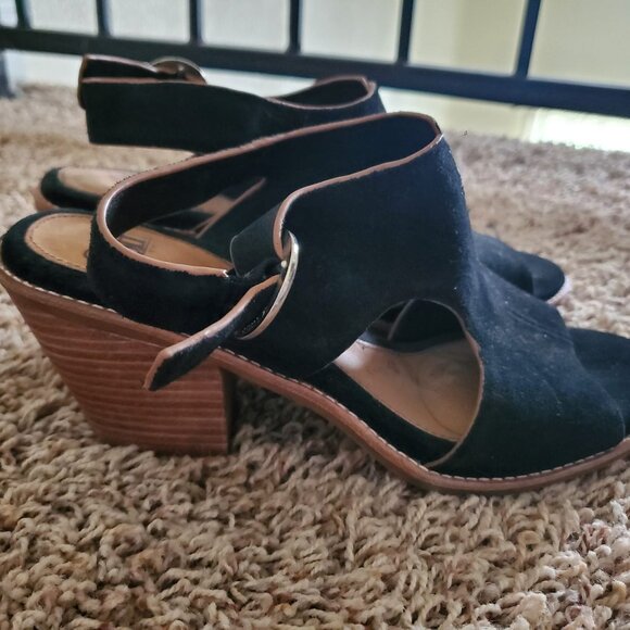 Sofft Size 9 Black Suede Heels - Picture 1 of 3